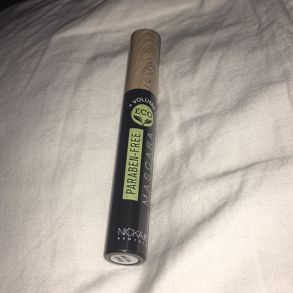 Nicka K New York paraben-free mascara. Volume ECO